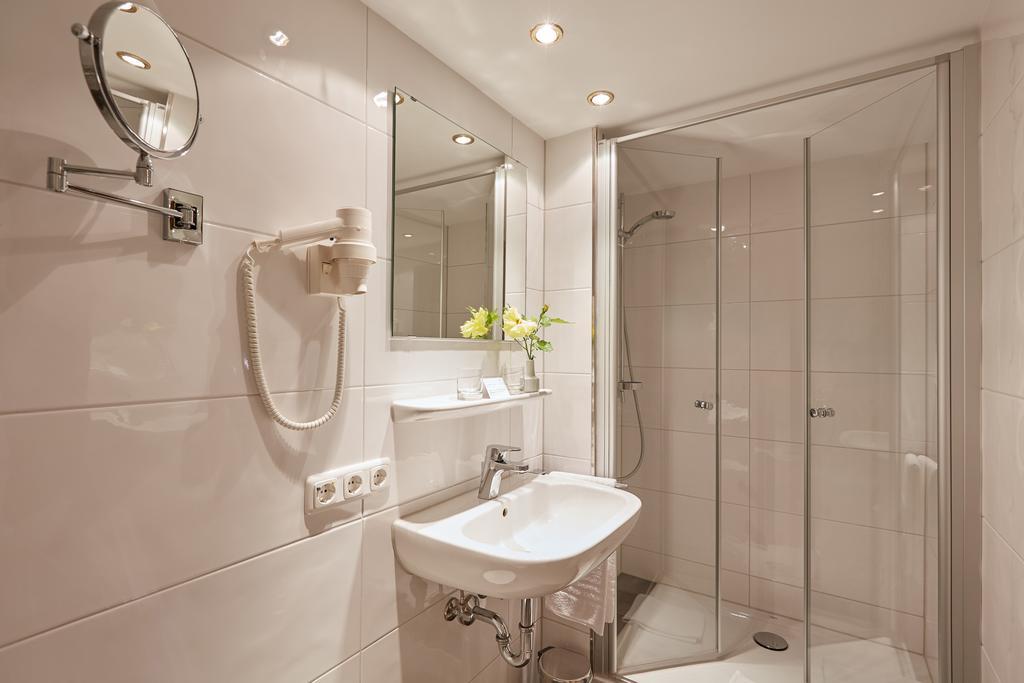 Hotel Edelweiss Garni Γκάρμις-Παρτενκίρχεν Εξωτερικό φωτογραφία