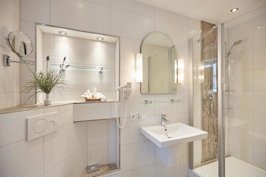 Hotel Edelweiss Garni Γκάρμις-Παρτενκίρχεν Εξωτερικό φωτογραφία