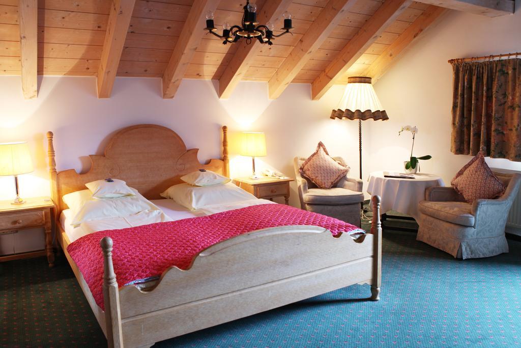 Hotel Edelweiss Garni Γκάρμις-Παρτενκίρχεν Δωμάτιο φωτογραφία
