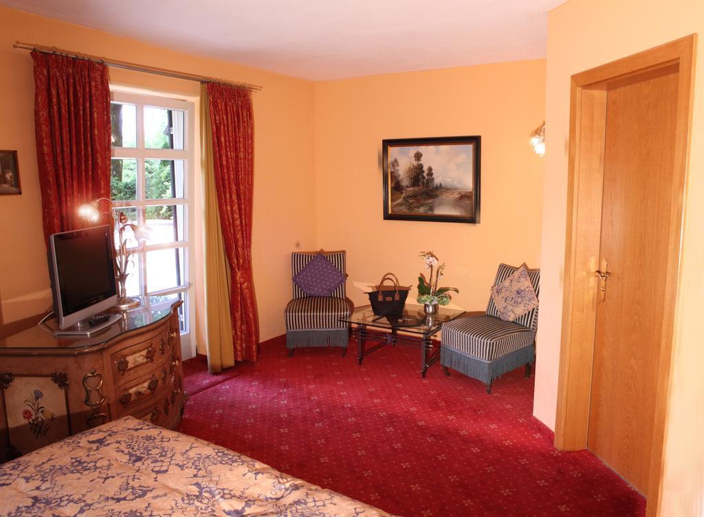 Hotel Edelweiss Garni Γκάρμις-Παρτενκίρχεν Εξωτερικό φωτογραφία
