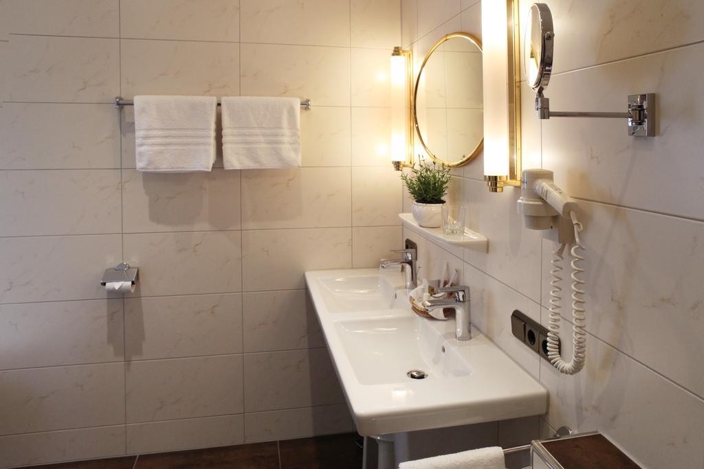 Hotel Edelweiss Garni Γκάρμις-Παρτενκίρχεν Δωμάτιο φωτογραφία