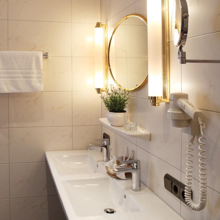 Hotel Edelweiss Garni Γκάρμις-Παρτενκίρχεν Εξωτερικό φωτογραφία